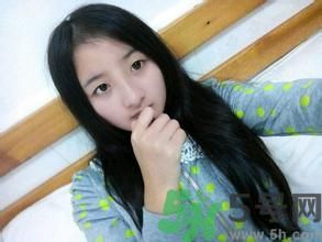14歲月經(jīng)量多怎么辦？我14歲月經(jīng)量很多怎么回事？
