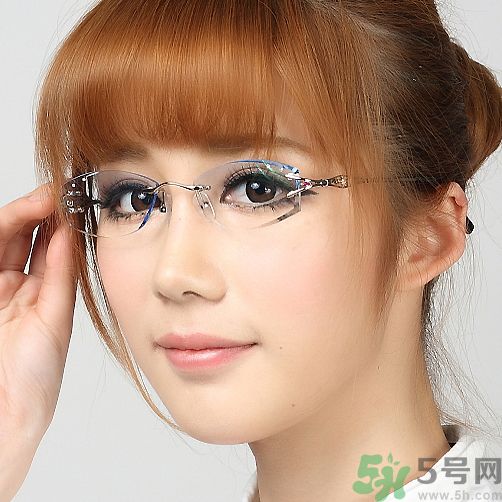 眼睛近視越來(lái)越嚴(yán)重 怎么樣才能恢復(fù)視力呢？