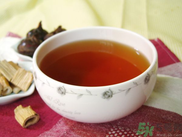 早上起床惡心想吐是怎么回事？起床惡心怎么辦？