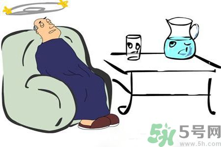 低血糖有什么癥狀？低血糖吃什么好得快？