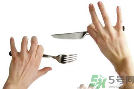 吃西餐刀叉怎么拿？吃西餐的正確方法是什么？