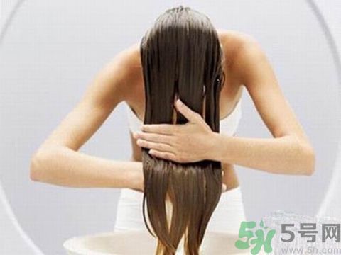 頭發(fā)分叉怎么辦？頭發(fā)油怎么辦？