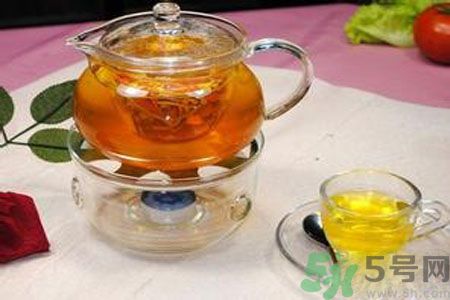 枸杞泡水有什么害處？枸杞泡水喝有什么好處？