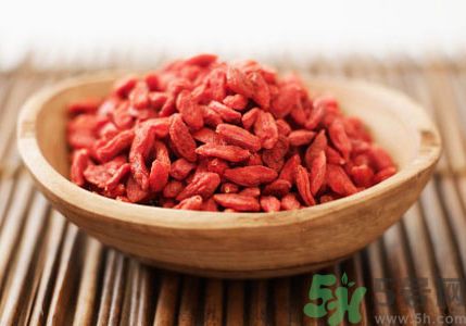 吃枸杞能治體虛嗎？怎么正確吃枸杞？