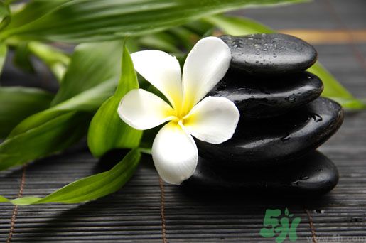 怎么知道體內(nèi)有濕氣？體內(nèi)有濕毒要怎么排出去？