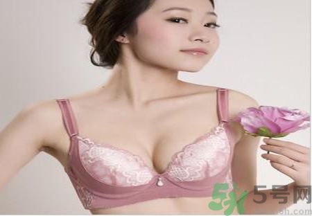 什么內(nèi)衣聚攏效果好？什么內(nèi)衣穿著舒服？