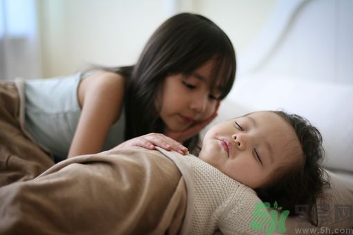 睡覺(jué)能戴手表嗎？睡覺(jué)不能帶的東西有哪些？