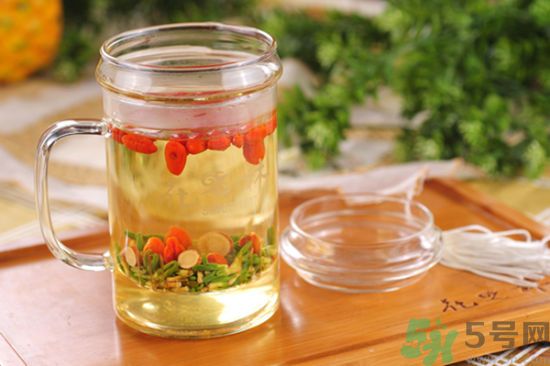 眼睛干澀怎么辦？眼睛干澀吃什么好？