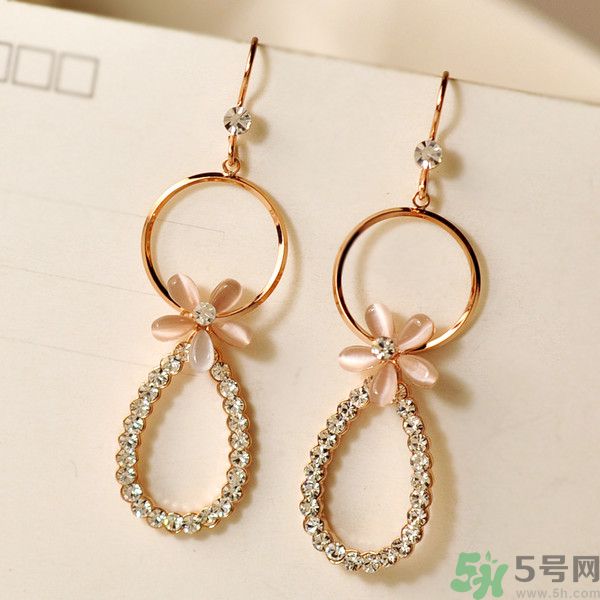 耳環(huán)適合臉型氣質(zhì)最重要？不同臉型適合什么耳環(huán)？