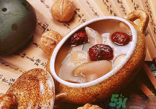 貧血吃什么補血？貧血吃阿膠好嗎？