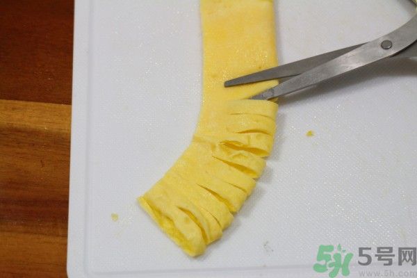 蘆筍開花了還可以吃嗎？蘆筍尾部開花能吃嗎？