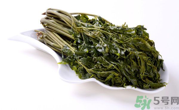吃香椿要焯水嗎？吃香椿焯水還有營(yíng)養(yǎng)價(jià)值嗎？