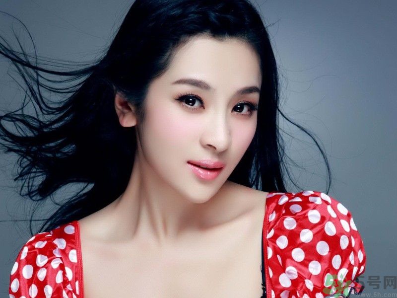 女生手腳冰涼是什么原因？手腳冰涼怎么調(diào)理？
