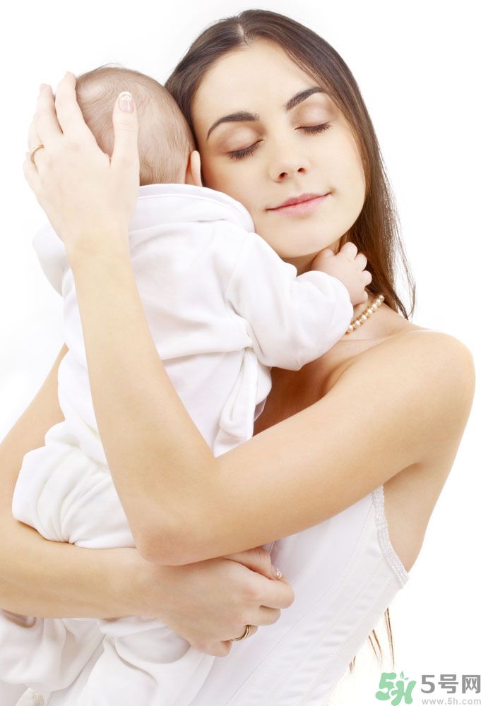 女生手腳冰涼是什么原因？手腳冰涼怎么調(diào)理？