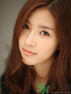 女生手腳冰涼是什么原因？手腳冰涼怎么調(diào)理？