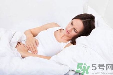 月經(jīng)顏色發(fā)黑是怎么回事？月經(jīng)顏色發(fā)黑怎么辦？