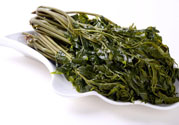 吃香椿要焯水嗎？吃香椿焯水還有營(yíng)養(yǎng)價(jià)值嗎？