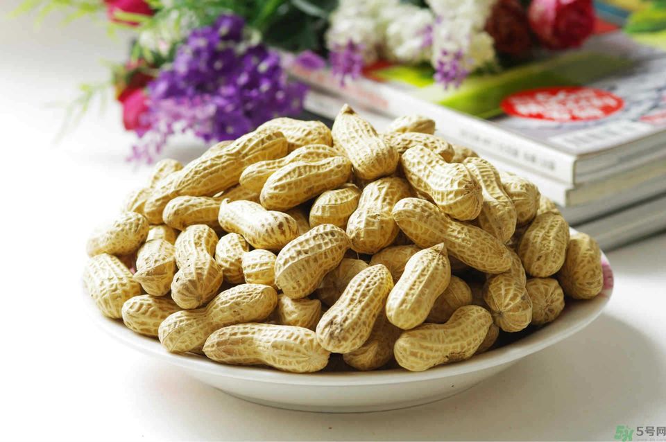 膽固醇高可以吃花生嗎？膽固醇高可以喝牛奶嗎？