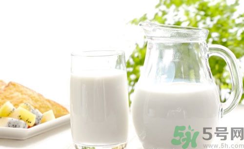 膽固醇高可以吃花生嗎？膽固醇高可以喝牛奶嗎？