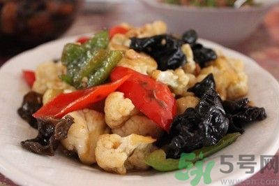 黑木耳怎么做好吃？黑木耳的家常做法？