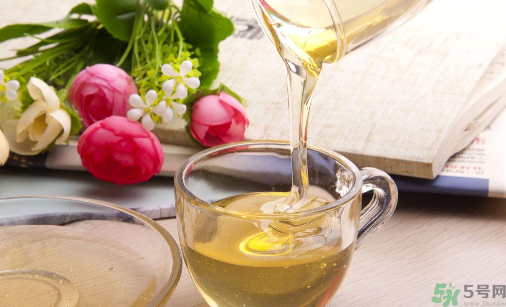胃潰瘍可以喝蜂蜜嗎？服用蜂蜜要注意什么？