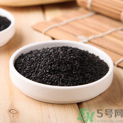 黑芝麻怎么吃可以治白發(fā)？黑芝麻真的能治白頭發(fā)？