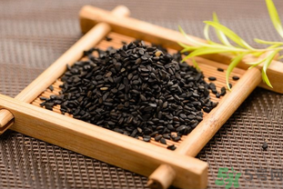 黑芝麻怎么吃可以治白發(fā)？黑芝麻真的能治白頭發(fā)？
