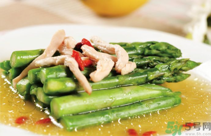 蘆筍可以炒雞肉嗎？蘆筍炒雞肉怎么吃？