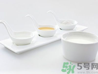 牛奶和酸奶哪個更加健康？牛奶和酸奶哪個更好？