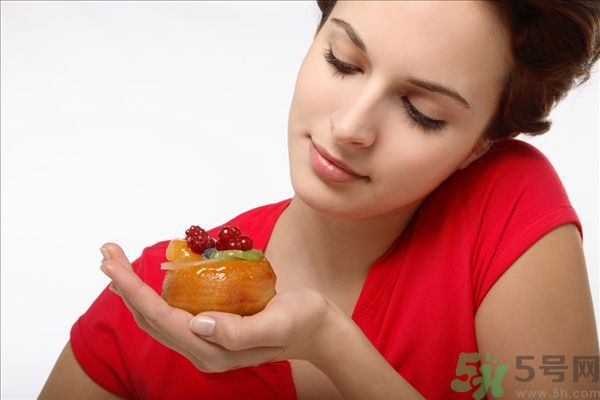 左撇子是天生還是遺傳的？左撇子是天生的嗎？