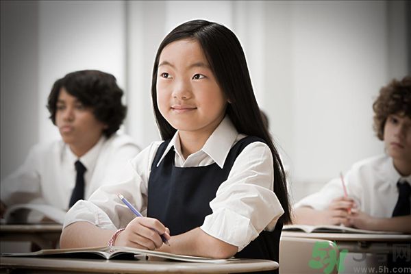 高中生上課容易走神怎么辦？高中生上課如何提高注意力？