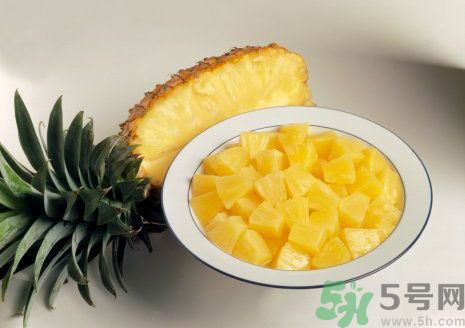 晚上9點(diǎn)可以吃菠蘿嗎？晚上吃芒果好嗎？
