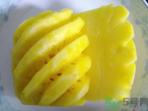 晚上9點(diǎn)可以吃菠蘿嗎？晚上吃芒果好嗎？
