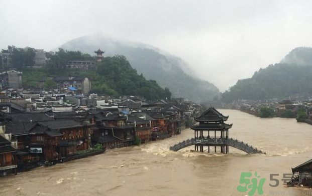 湖南為什么出現(xiàn)暴雨？湖南暴雨受災(zāi)嚴重情況？