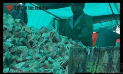 黃燜雞米飯被曝用僵尸肉是怎么回事？什么是僵尸肉？