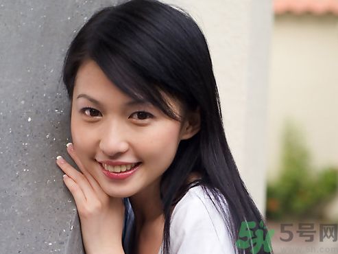 女子被針扎一下倒地身亡 毒狗針會致人死亡嗎？