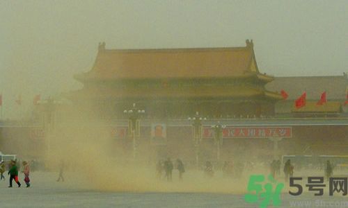 沙塵暴逼近北京到哪里了？遇到沙塵暴怎么辦？