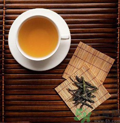 感冒的時(shí)候能喝苦丁茶嗎？感冒為什么不能喝苦丁茶？