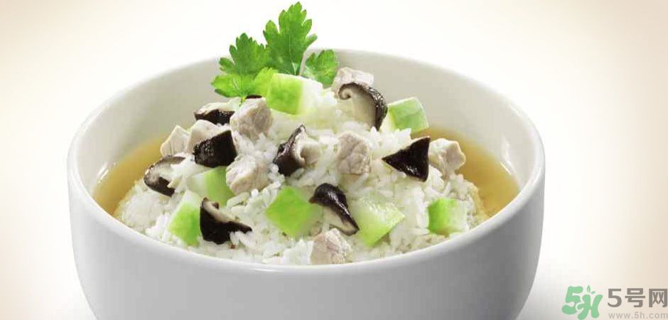 吃湯泡飯傷胃嗎？湯泡飯有什么危害？