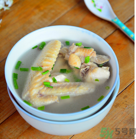 煲湯用什么鍋好？燉雞湯用什么鍋好呢？