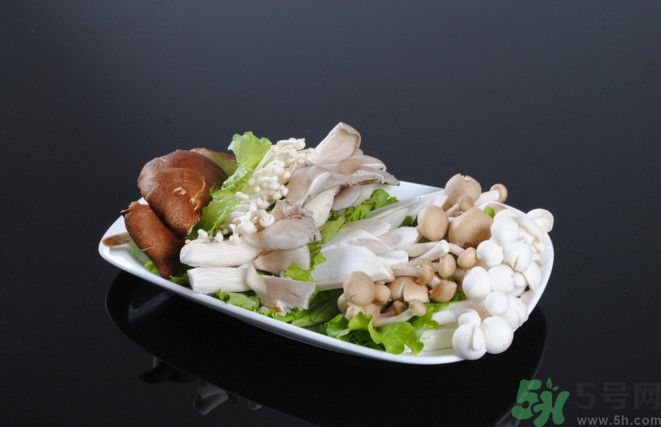 蘑菇能生吃嗎？蘑菇生吃會中毒嗎？