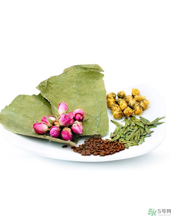 荷葉冬瓜減肥茶的做法是什么？喝荷葉冬瓜減肥茶有什么注意事項(xiàng)？