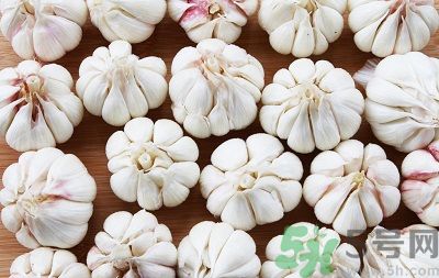 拉肚子能吃大蒜？腹瀉能吃大蒜嗎？
