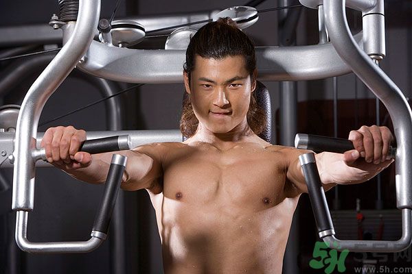 練肌肉會(huì)破壞肌肉組織嗎？練肌肉要注意什么呢？