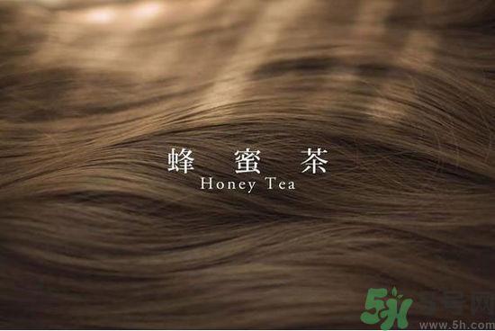 第一次自己染頭發(fā) 今年流行發(fā)色要怎么染？