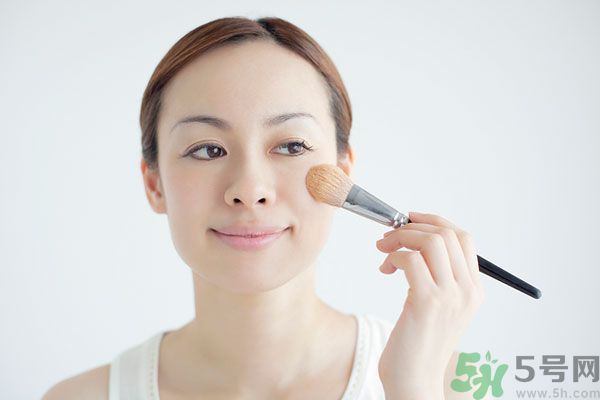 化妝刷如何使用效果好？化妝刷該怎么保養(yǎng)？