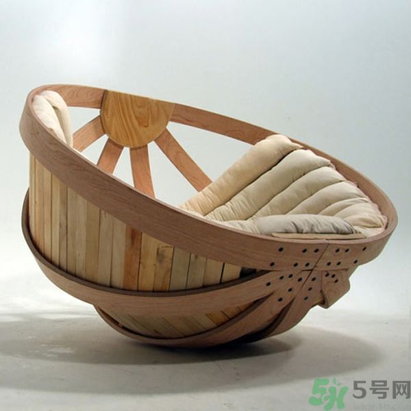 一個人適合什么樣的沙發(fā)？選購沙發(fā)要注意什么？