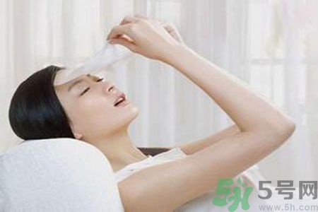皮膚出油怎么辦？皮膚出油用什么面膜？