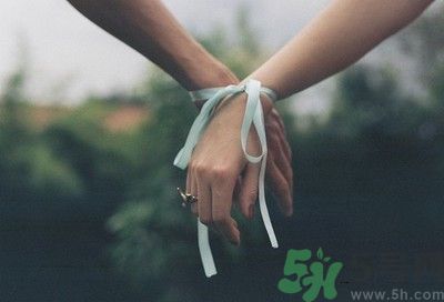 用醋泡手可以護(hù)膚嗎？怎么用醋泡手？