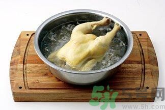 白切雞怎么入味？白切雞怎么做好吃？